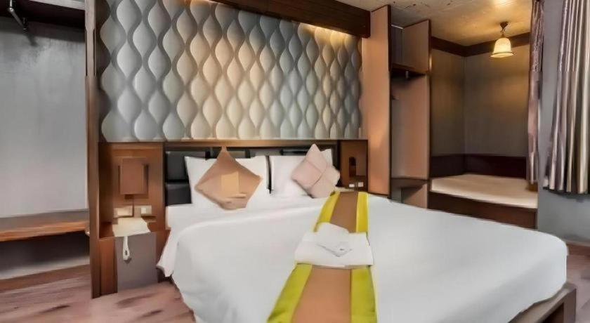 B2 Nimman Premier Hotel 3*
